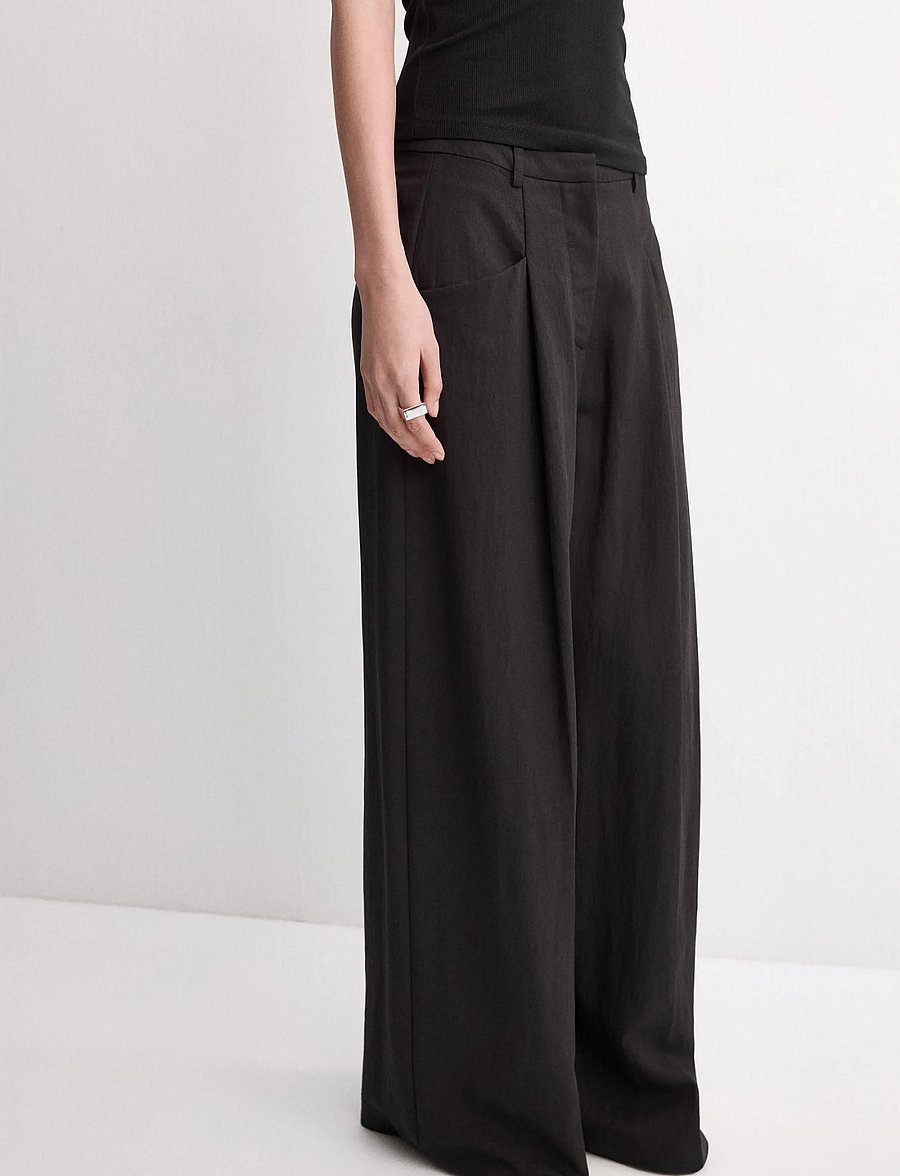 Mango - Wide leg pleated trousers - bukser med brede ben - black - 0