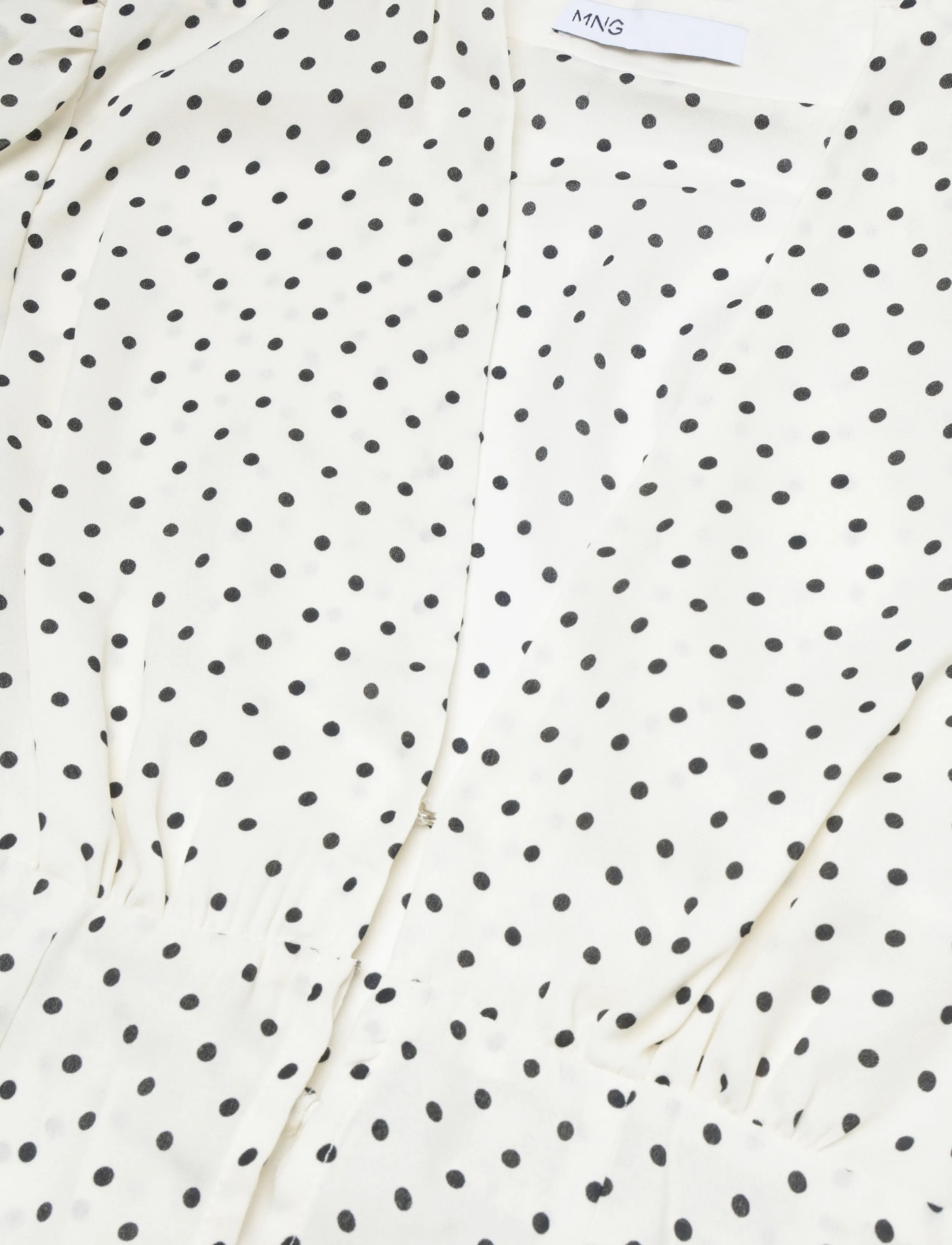 Mango - V-neck polka dot blouse - långärmade blusar - natural white - 4