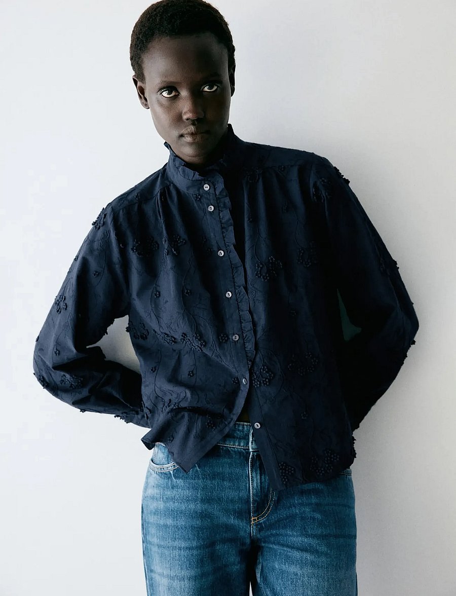 Mango - Embroidered blouse with frill detail - långärmade blusar - navy - 0