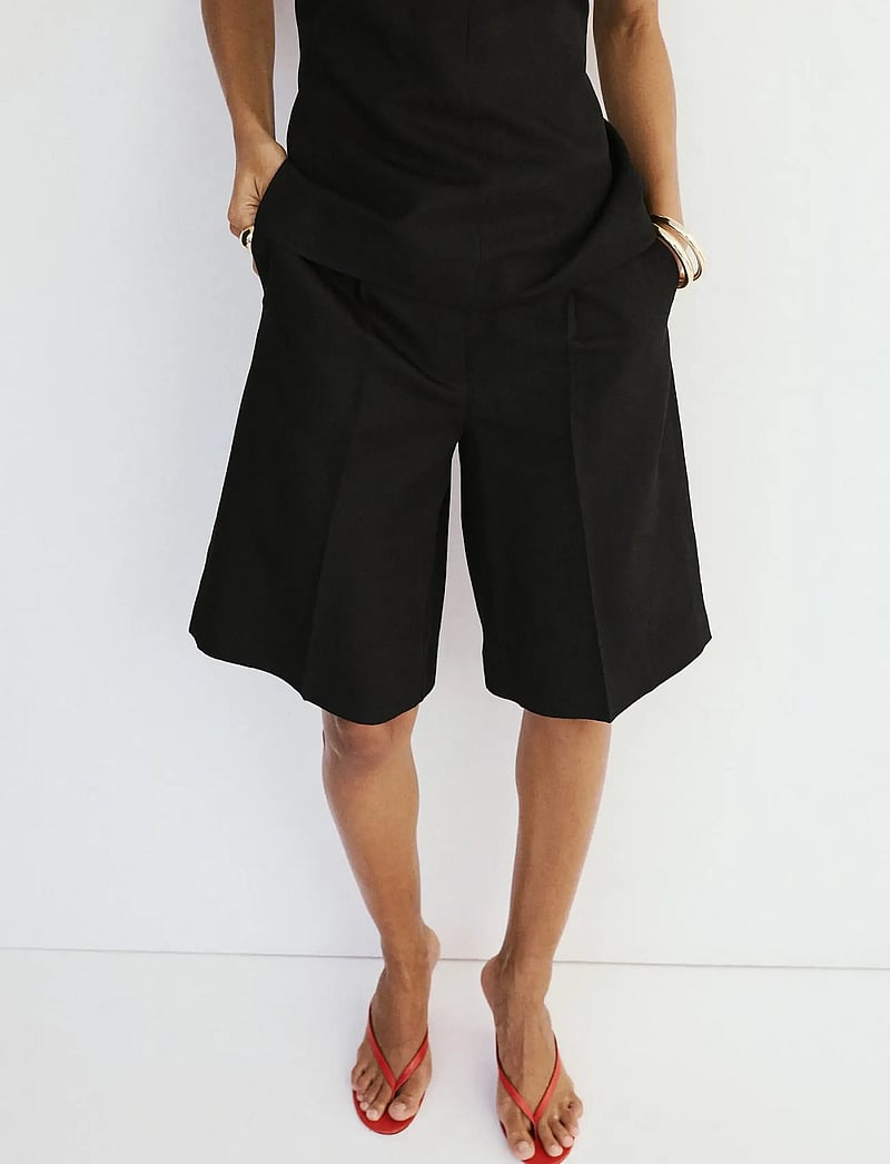 Mango - Straight linen Bermuda shorts - hørshorts - black - 0