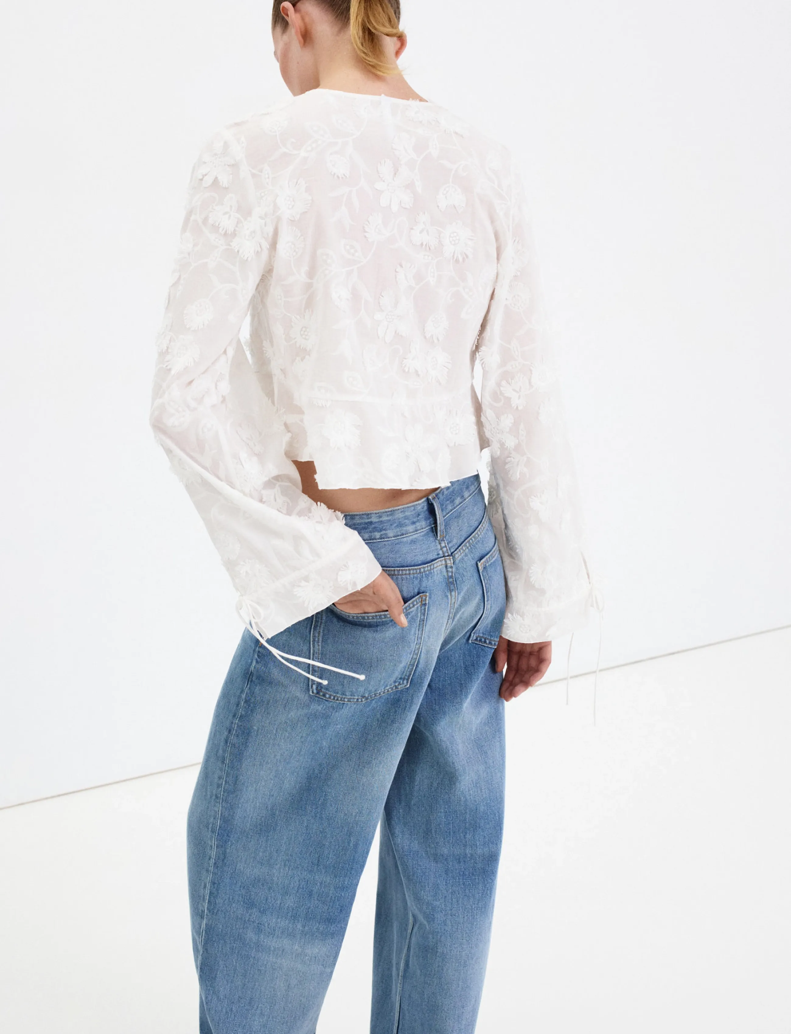 Mango - Cotton blouse with floral embroideries - långärmade blusar - white - 2