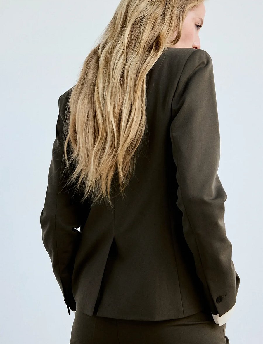 Mango - Fitted suit blazer - enkeltradede blazere - medium green - 3