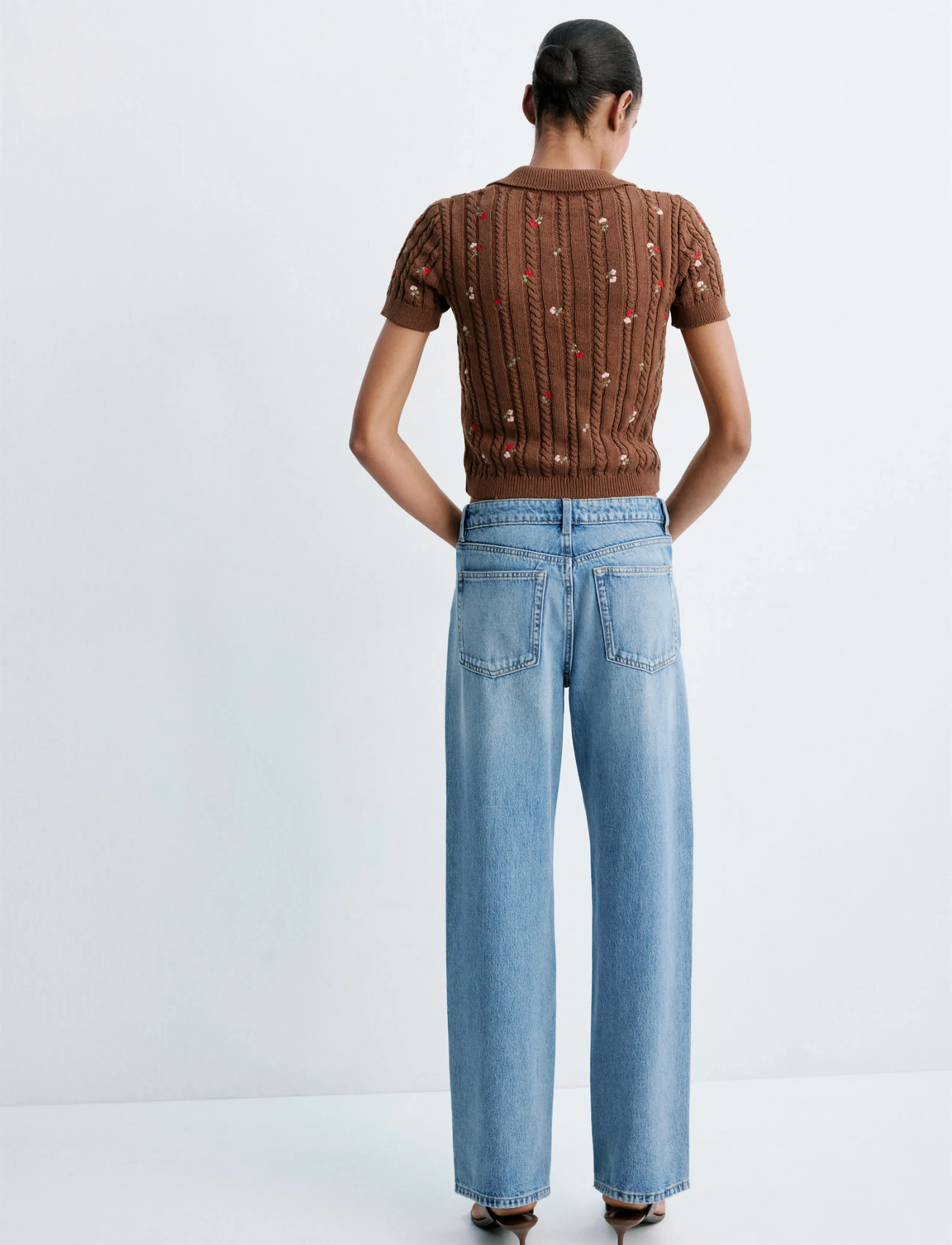 Mango - Polo neck jumper with floral embroideries - striktrøjer - brown - 2