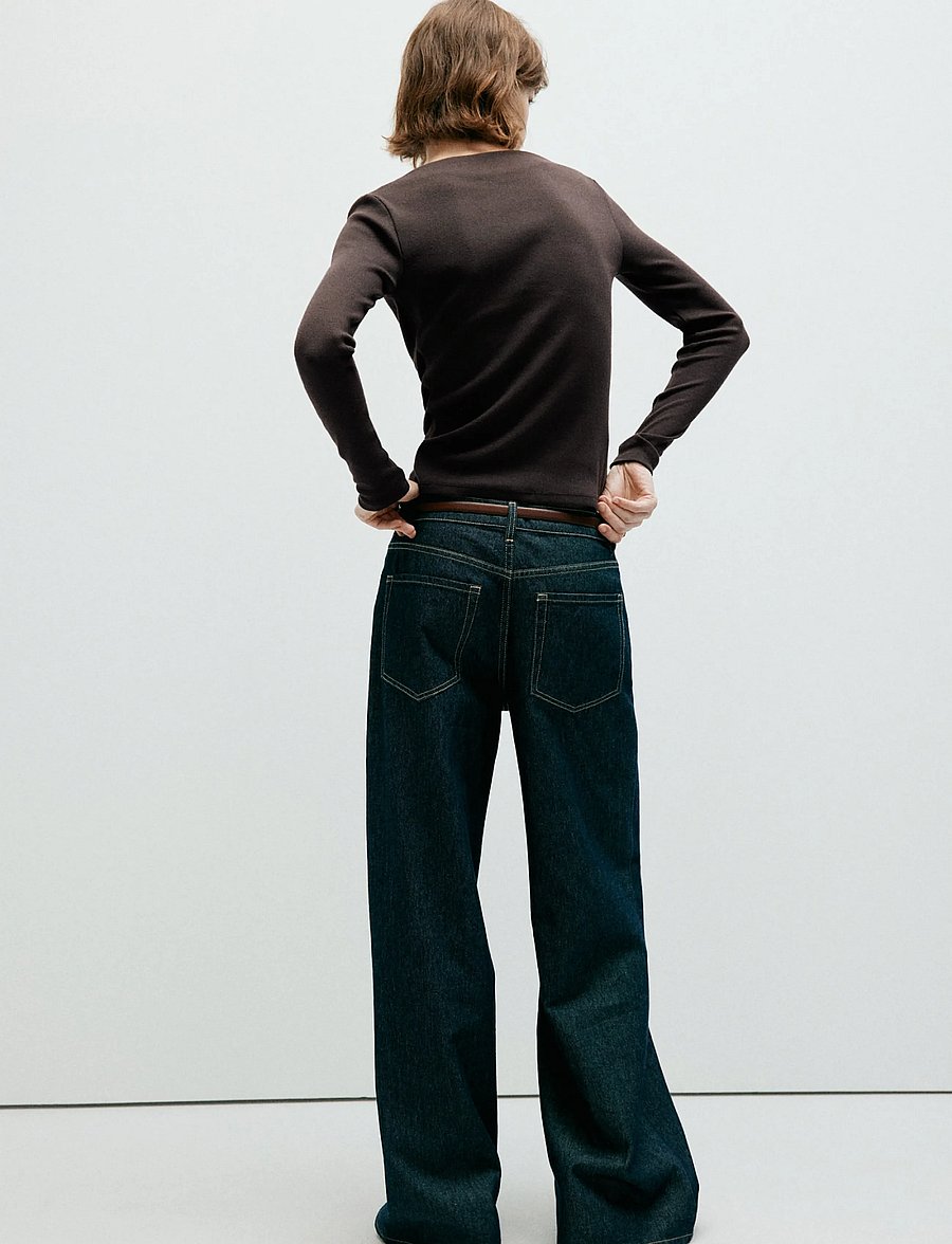 Mango - Long-sleeved boat-neck t-shirt - striktrøjer - dark brown - 3