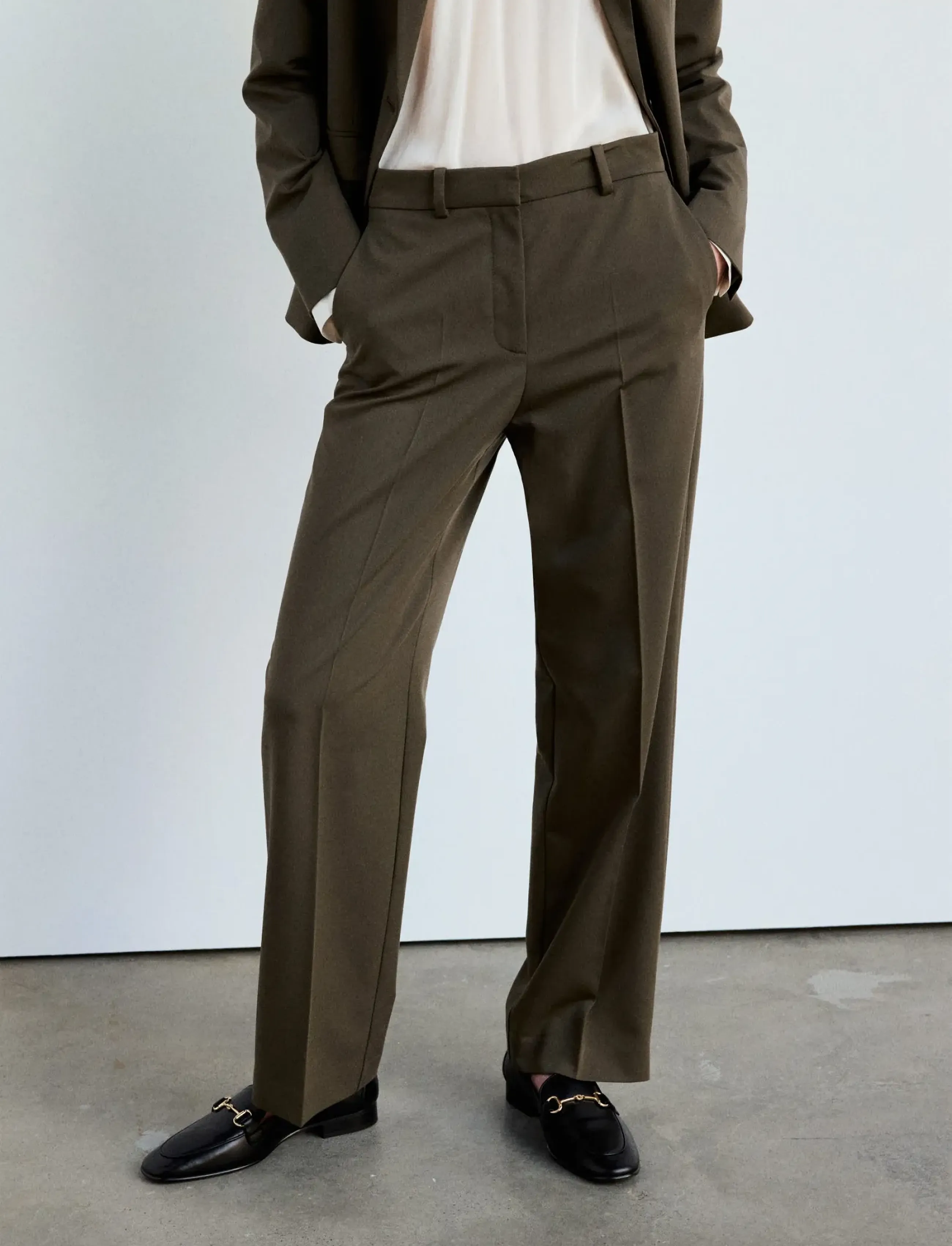 Mango Straight suit trousers - Kläder - MEDIUM GREEN / khaki/green