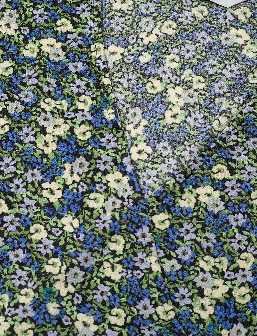 Mango - Printed cut-out detail dress - midiklänningar - medium blue - 2