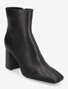 Ankle boots with square toe heel, Mango