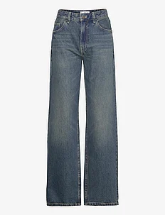 Mid-rise straight jeans, Mango