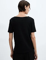Mango - 100% cotton V-neck t-shirt - de laveste prisene - black - 3