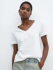 Mango - 100% cotton V-neck t-shirt - lägsta priserna - white - 3