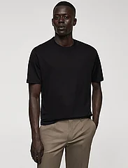 Mango - Mercerized slim fit T-shirt - lägsta priserna - black - 2