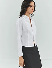 Mango - Fitted cotton zipper shirt - långärmade skjortor - natural white - 2
