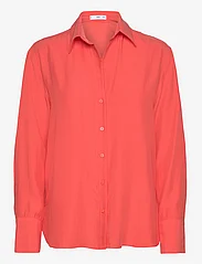 Mango - Lyocell fluid shirt - langærmede skjorter - bright red - 0