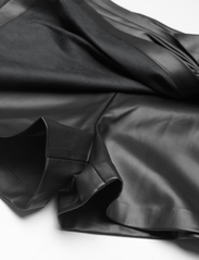 Mango - Leather-effect culottes - nahkashortsit - black - 4