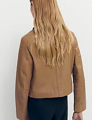 Mango - 100% leather jacket with buttons - vårjakker - medium brown - 3