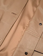 Mango - 100% leather jacket with buttons - vårjackor - medium brown - 6