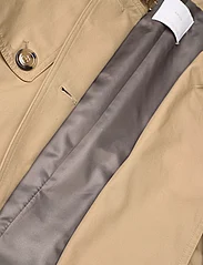 Mango - Classic trench coat with belt - kevättakit - light beige - 7