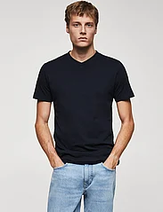 Mango - Basic cotton V-neck T-shirt - lägsta priserna - navy - 2