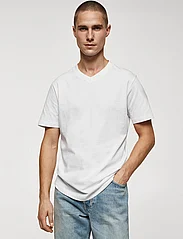 Mango - Basic cotton V-neck T-shirt - alhaisimmat hinnat - white - 2