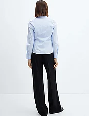Mango - Fitted cotton shirt - långärmade skjortor - lt-pastel blue - 3