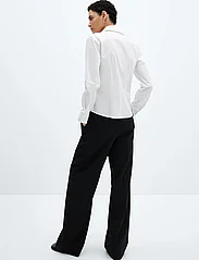 Mango - Fitted cotton shirt - langærmede skjorter - white - 3