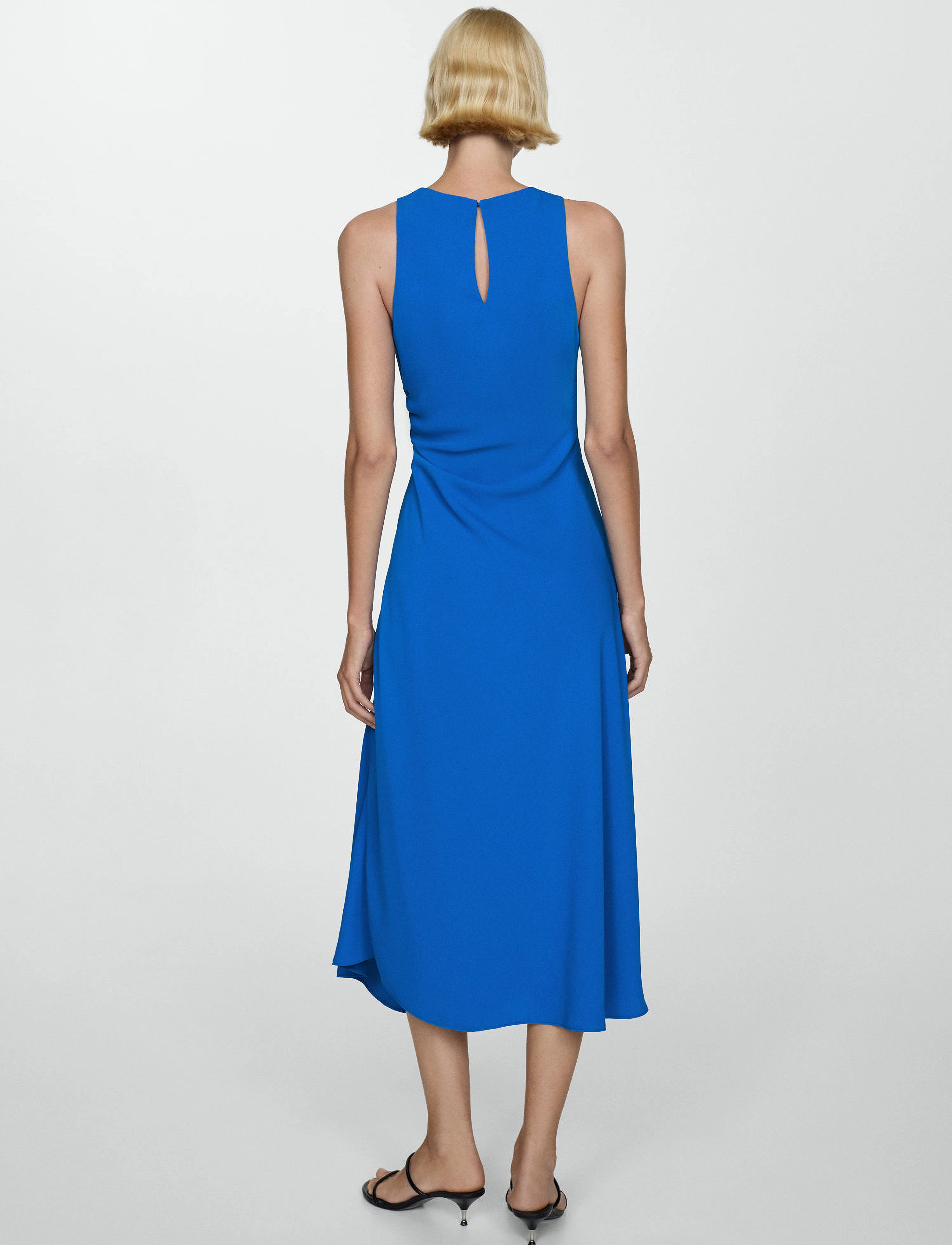 Mango - Midi-dress with draped detail - festtøj til outletpriser - medium blue - 3
