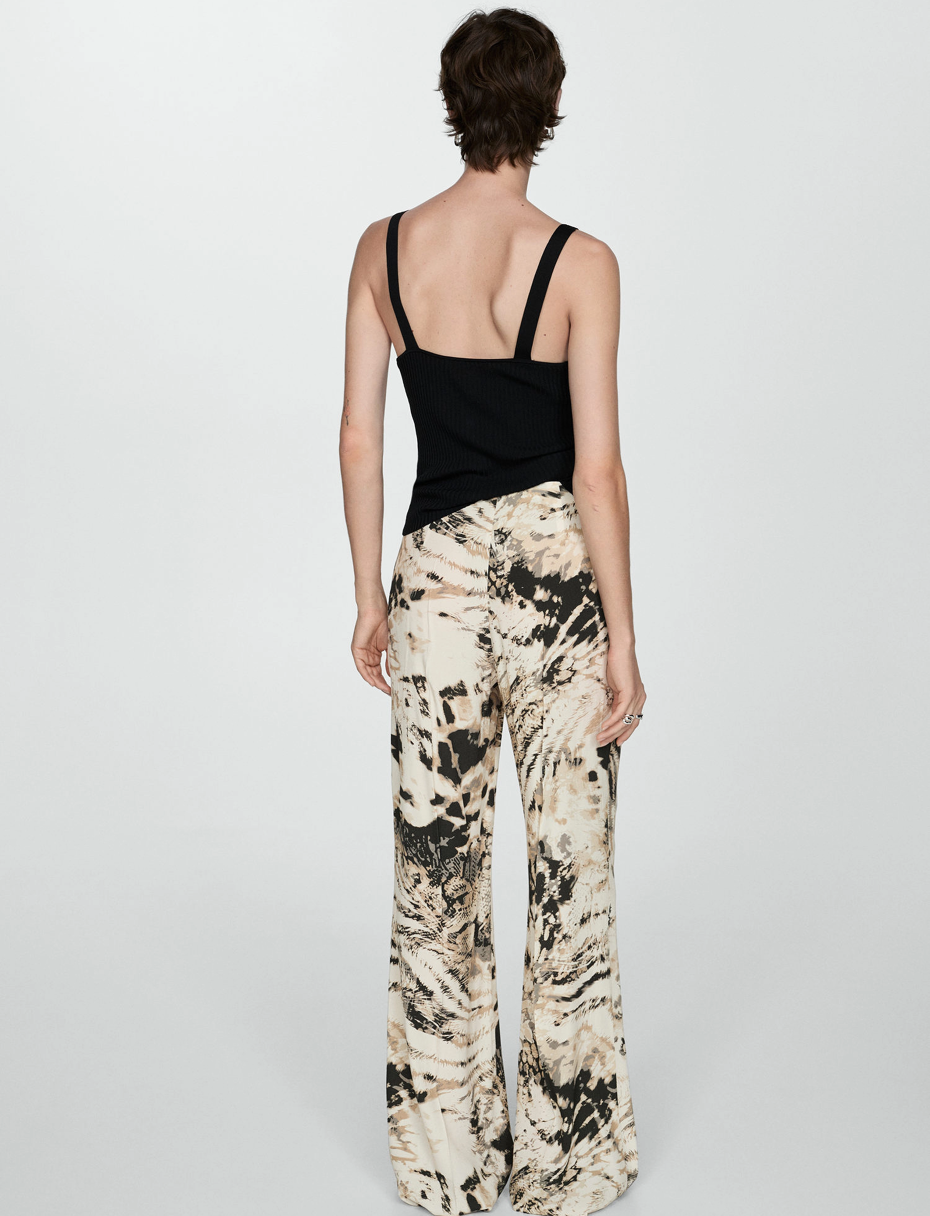 Mango - Fluid animal- print trousers - party wear at outlet prices - light beige - 3
