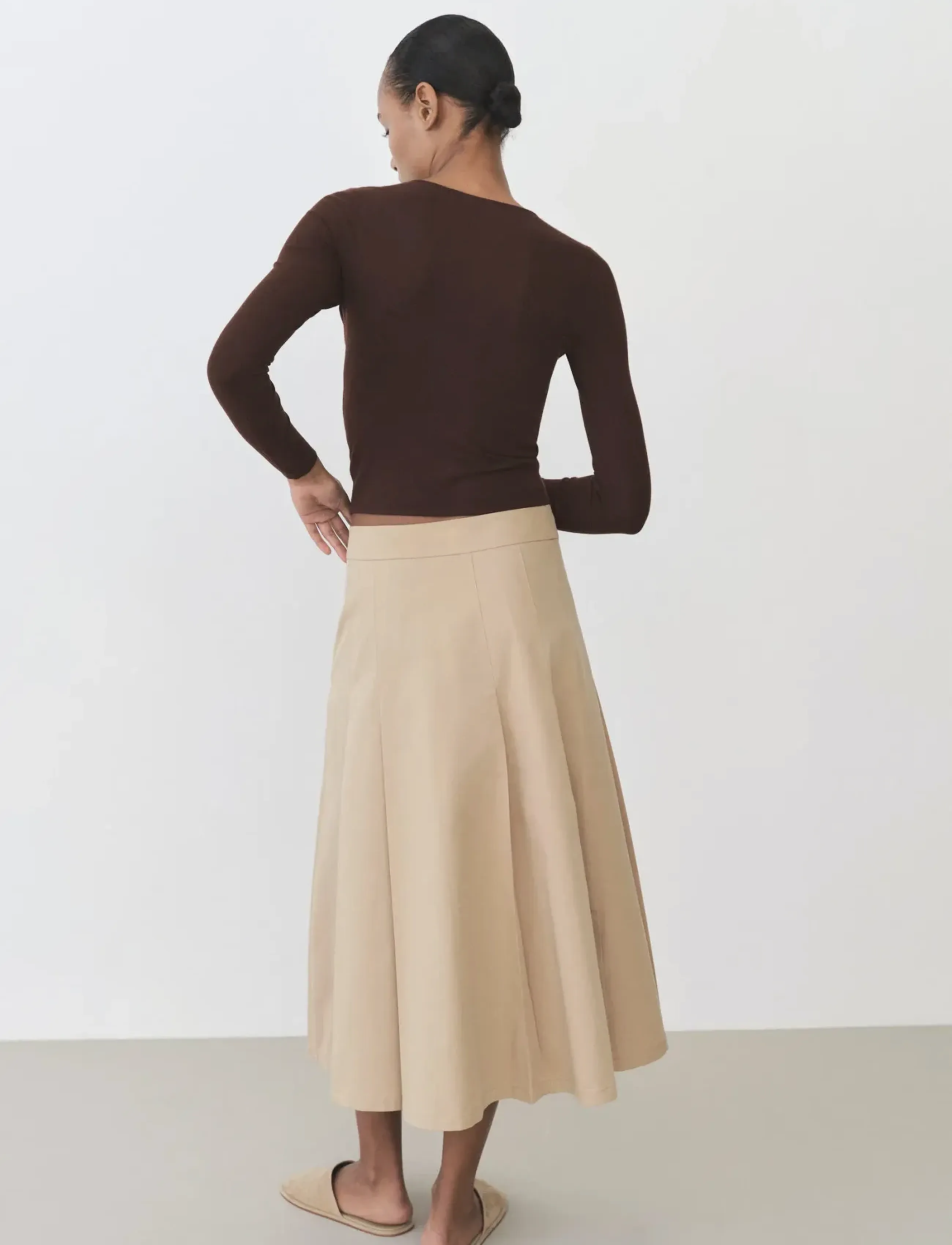 Mango - Fine-knit fitted sweater - jumpers - dark brown - 3