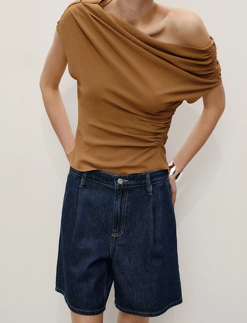 Mango - Denim rinse-wash bermuda shorts with pleats - jorts - open blue - 0