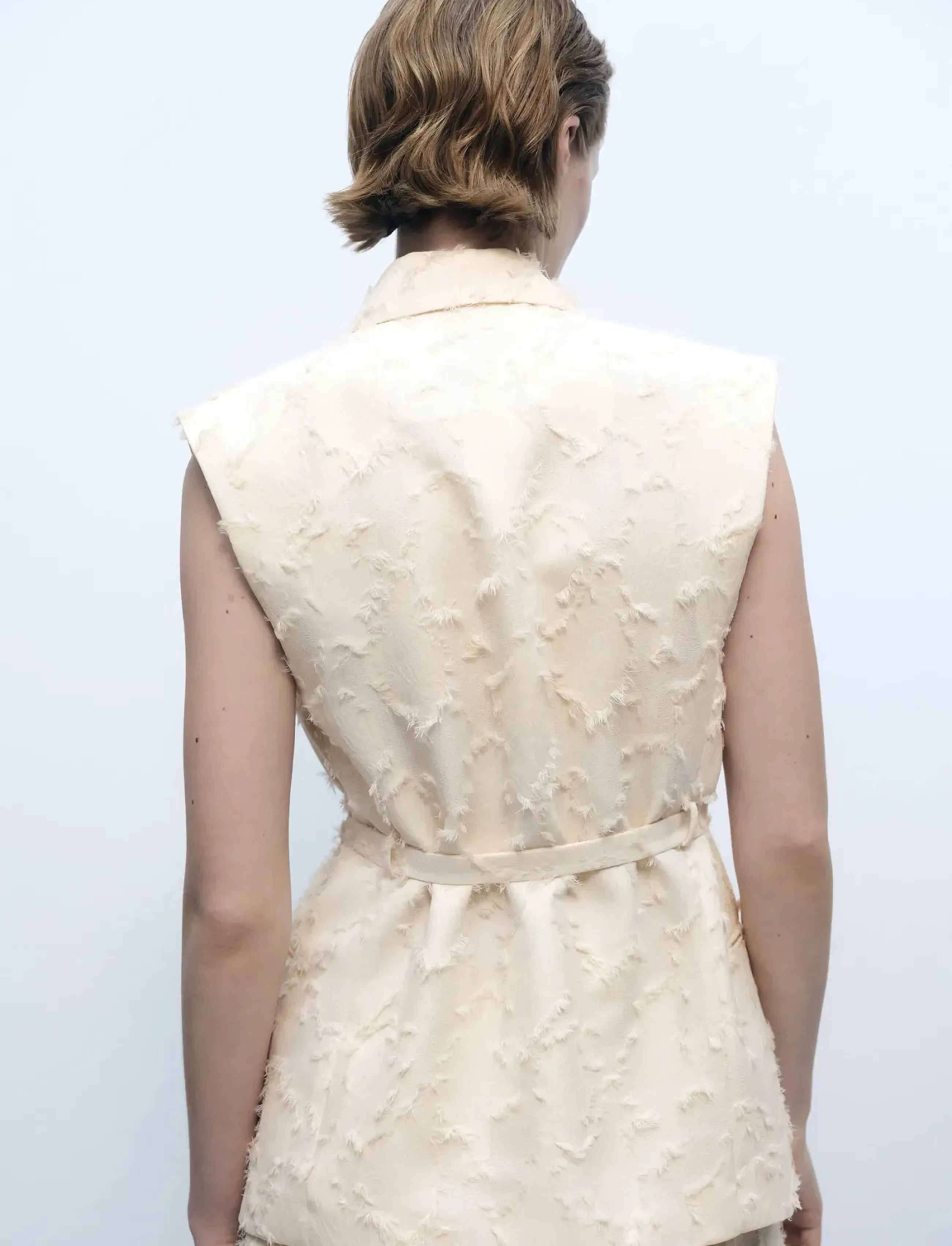 Mango - Textured waistcoat with belt - natural white - 3