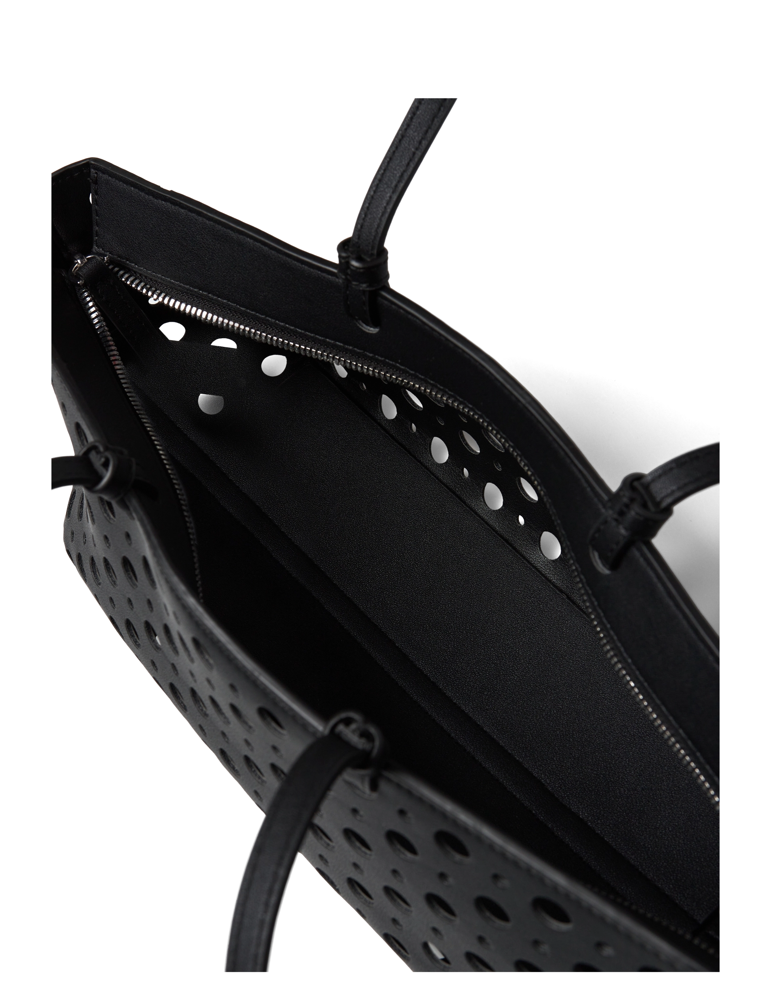 Mango - Die-cut shoulder bag - festkläder till outletpriser - black - 4