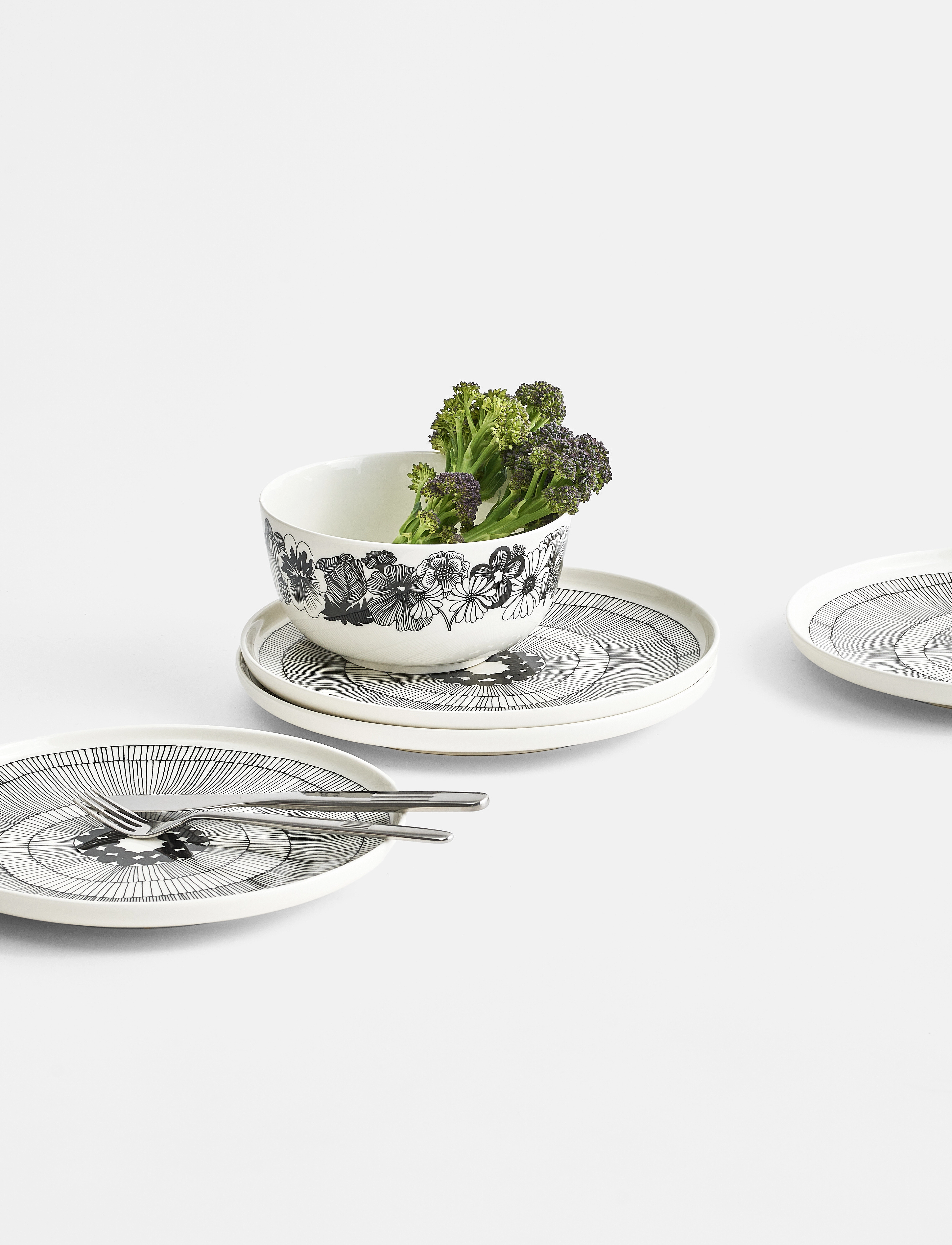Marimekko Home Siirtolapuutarha Plate 25Cm, Ø 25 M, Plates, Schwarz - Dinner Homeware