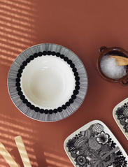 Marimekko Home - SIIRTOLAPUUTARHA DEEP PLATE - deep plates - white, black - 3