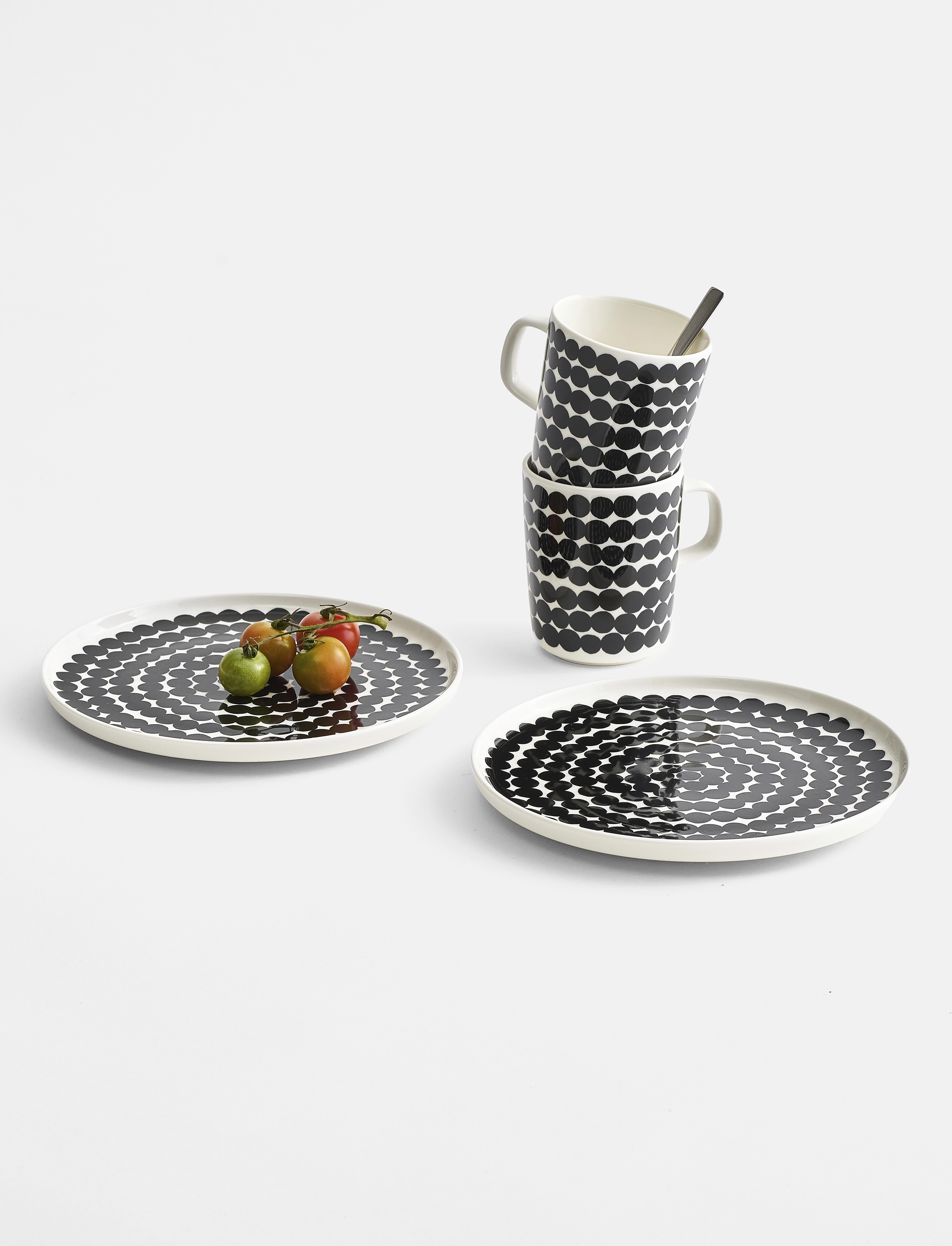Marimekko Home Siirtolapuutarha Plate 20Cm, Ø 20 cm, Plates, Schwarz - Small Homeware