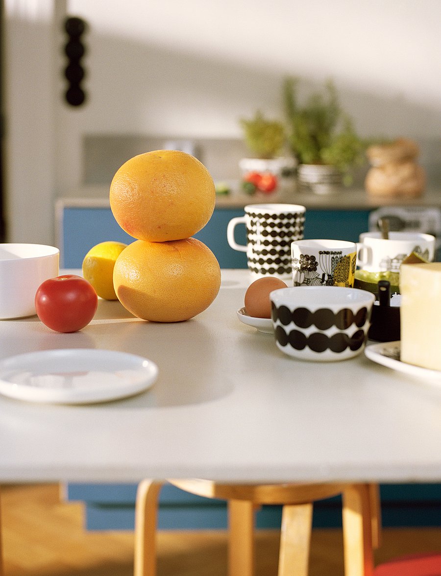Marimekko Home - SIIRTOLAPUUTARHA BOWL 2,5DL - hommikusöögikausid - white, black - 0