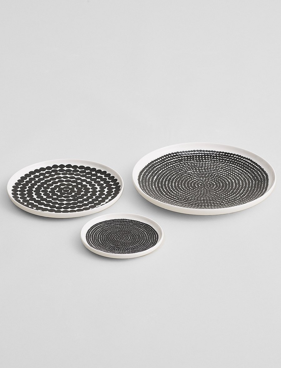Marimekko Home - RÄSYMATTO PLATE 25 CM - praetaldrikud - white, black - 0