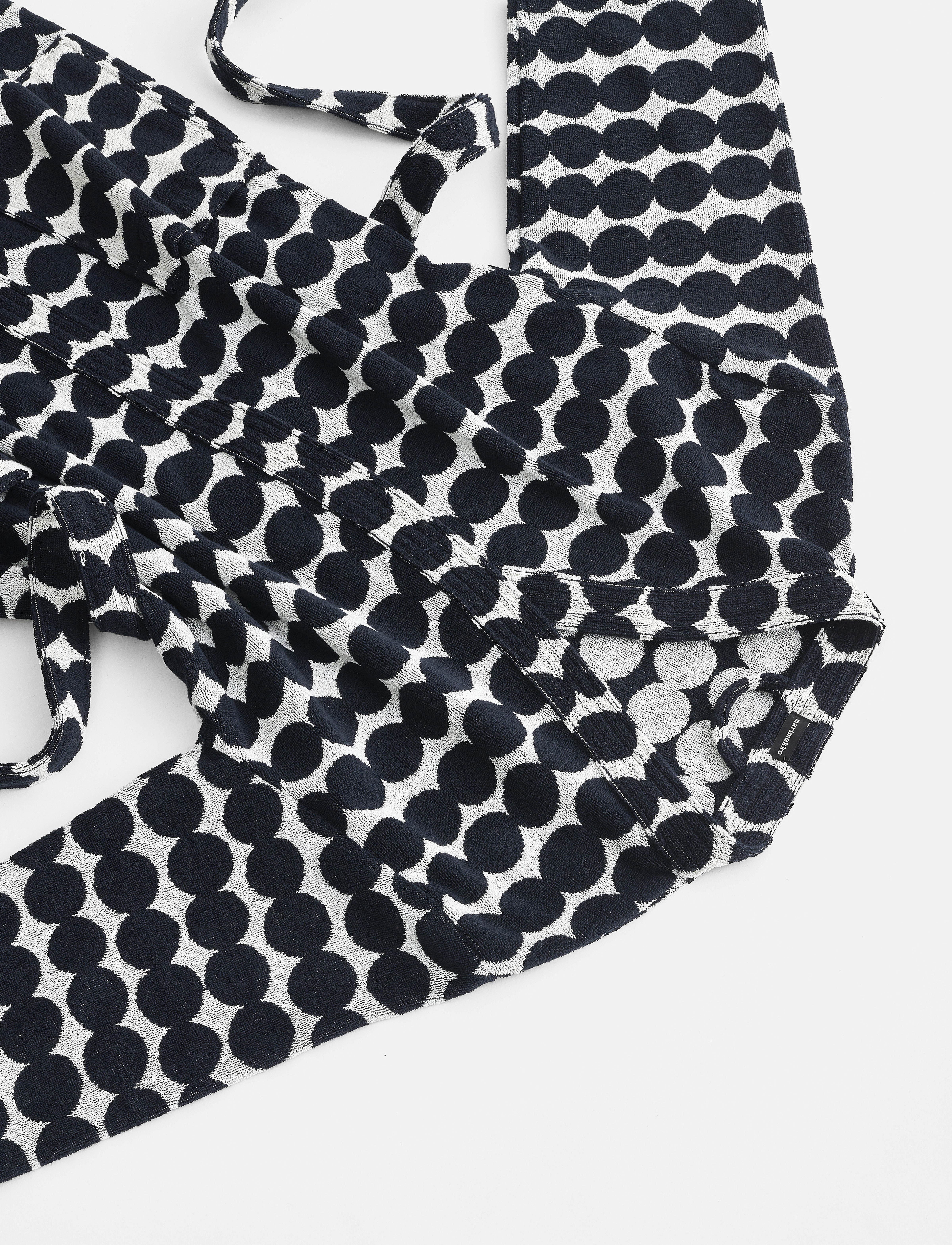 Marimekko Home - RSYMATTO BATHROBE - white, black - 0