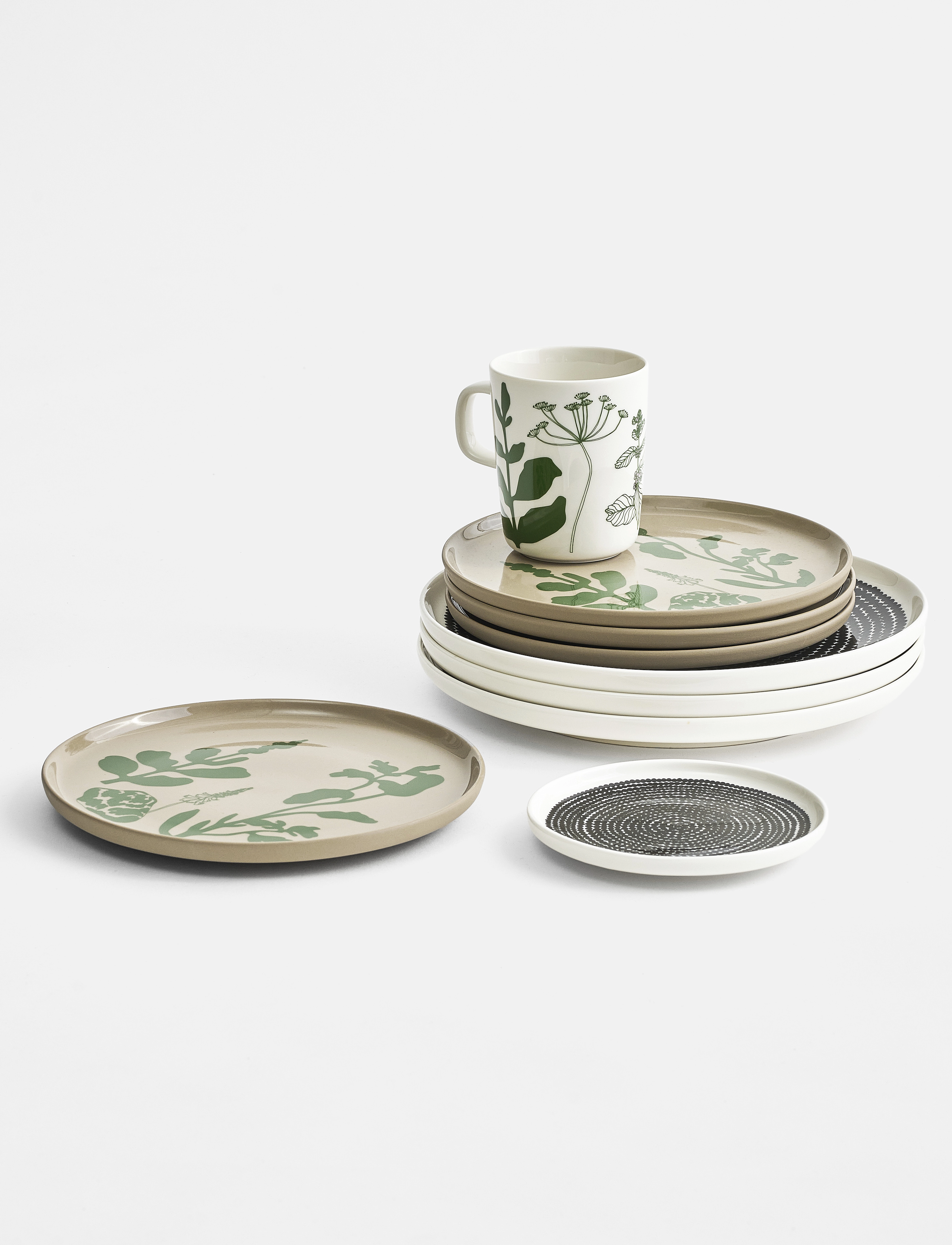 Marimekko Home Siirtolapuut. Plate 13,5 cm, Ø 13.5 cm, Black, Tallerkener > Små Tallerkener, Unisex