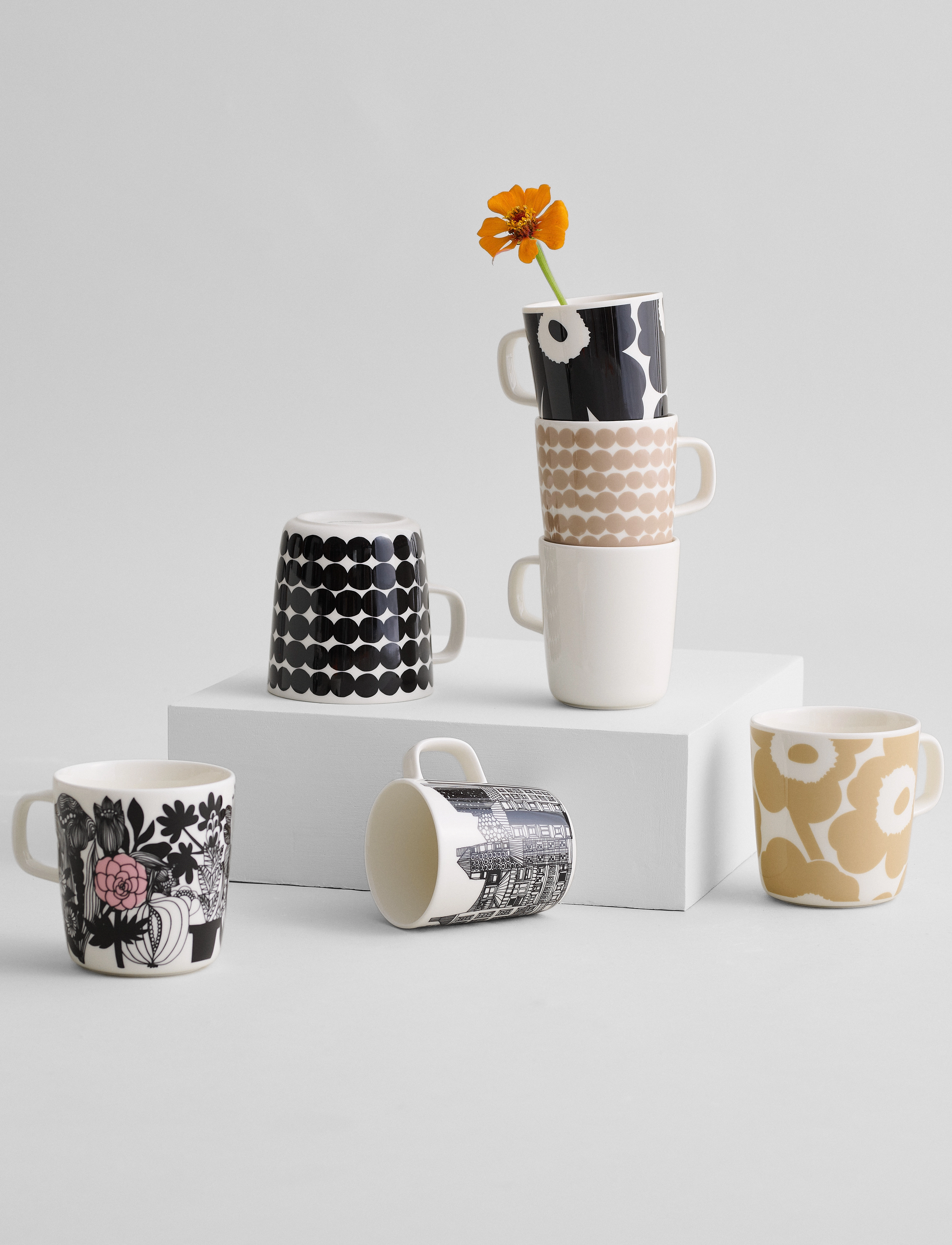 Marimekko Home Unikko Mug 4 Dl, 40 CL, White, Kopper & Krus > Kaffekopper, Unisex