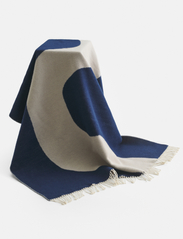 Marimekko Home - SEIREENI BLANKET - blankets & throws - off white, darkblue - 3