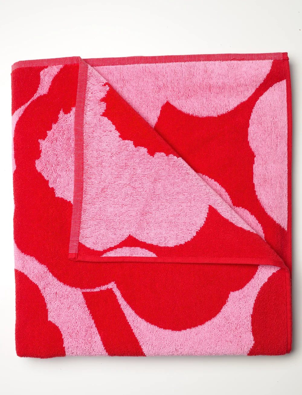 Marimekko Home - UNIKKO BATH TOWEL 70X150 CM - badehåndklæder - pink, red - 0