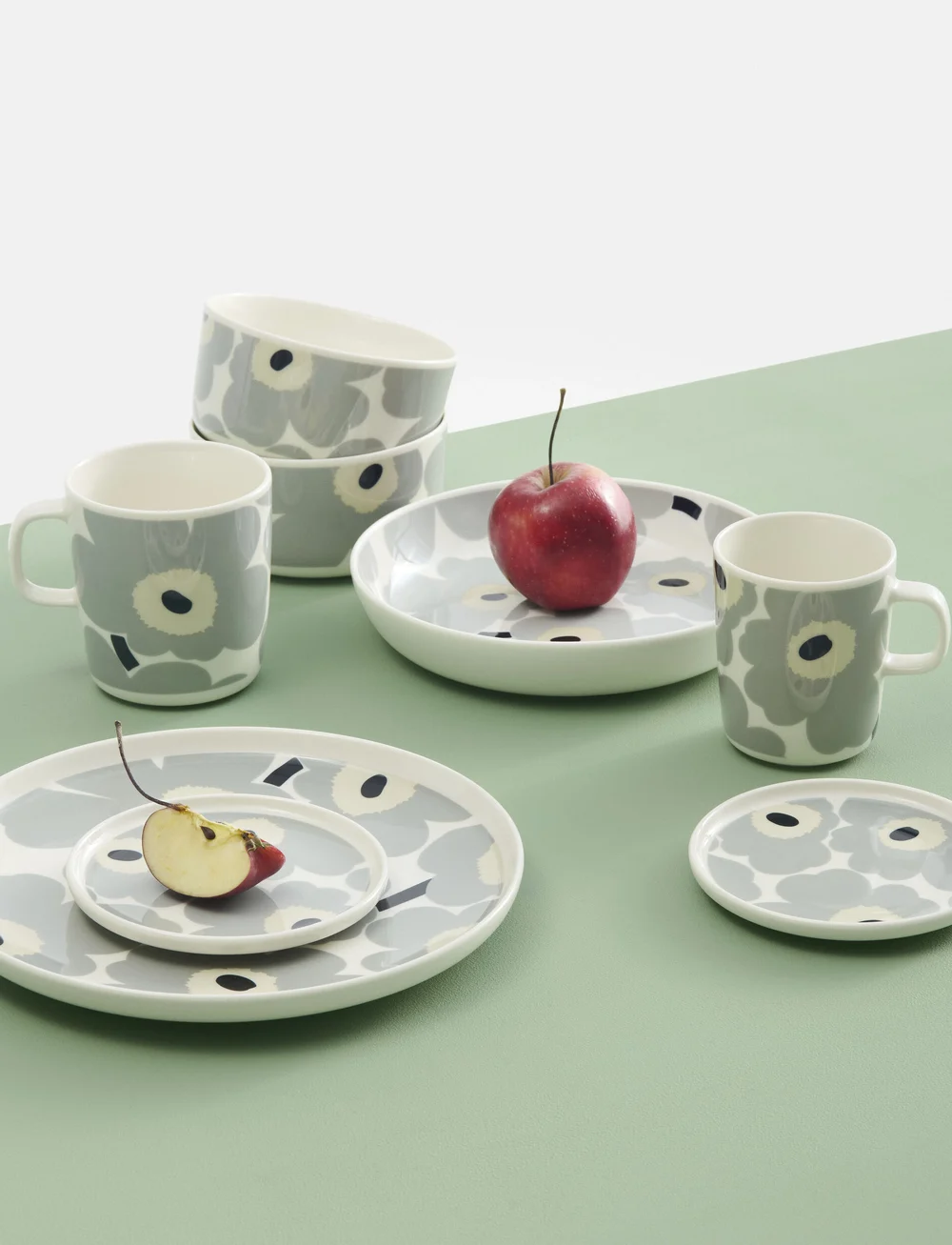 Marimekko Home - UNIKKO PLATE 25 CM 2 PCS - frühstücksteller - white, lt.grey, sand, dk.blue - 2