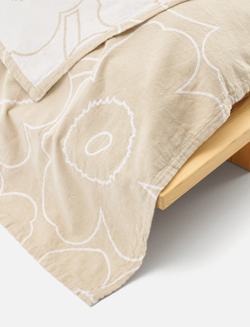 Marimekko Home - PIIRTO UNIKKO BEDSPREAD - bedspreads - white, off white - 3
