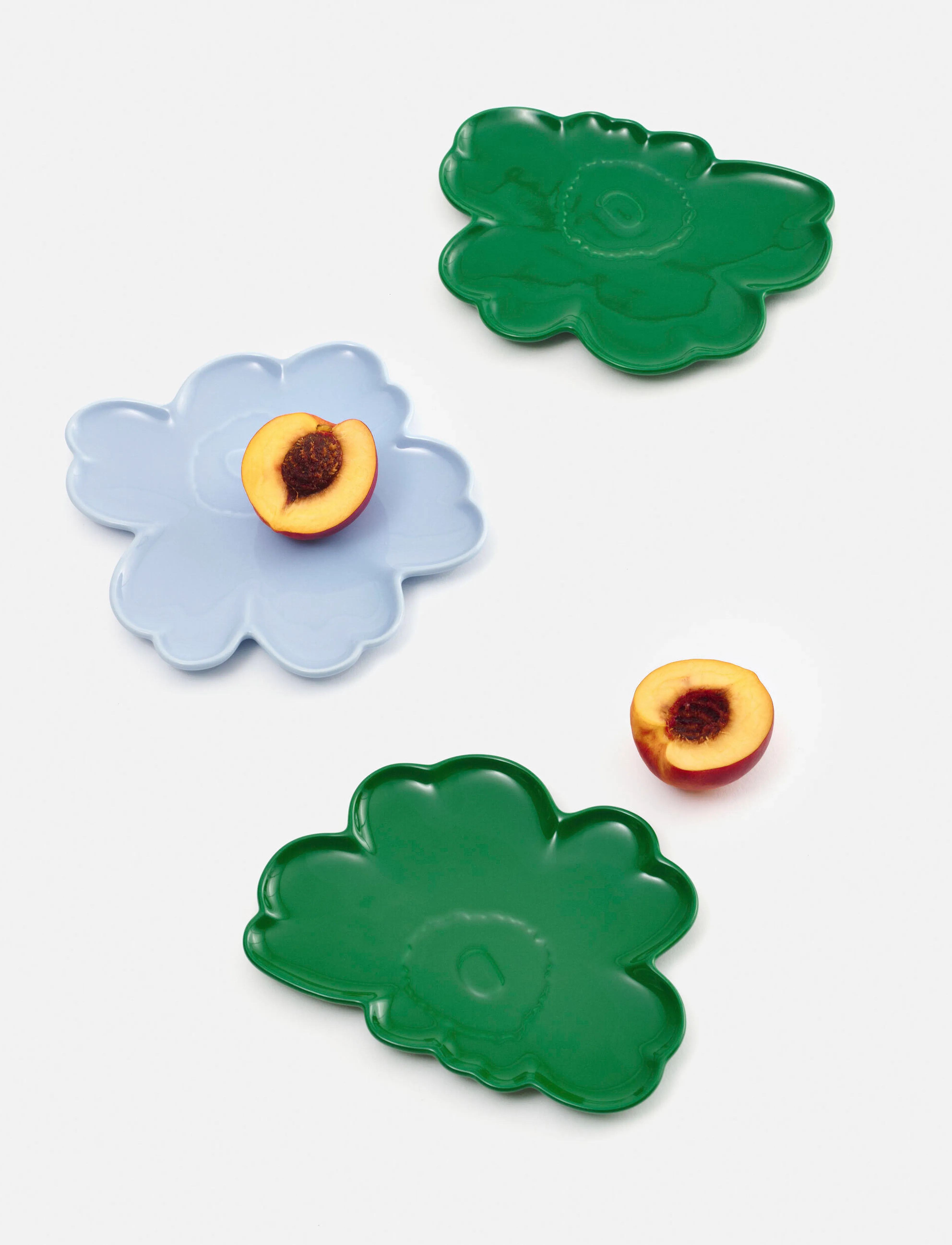 Marimekko Home Unikko Shape Plate 19 Cm, Ø cm, Plates, Grün - Small Homeware
