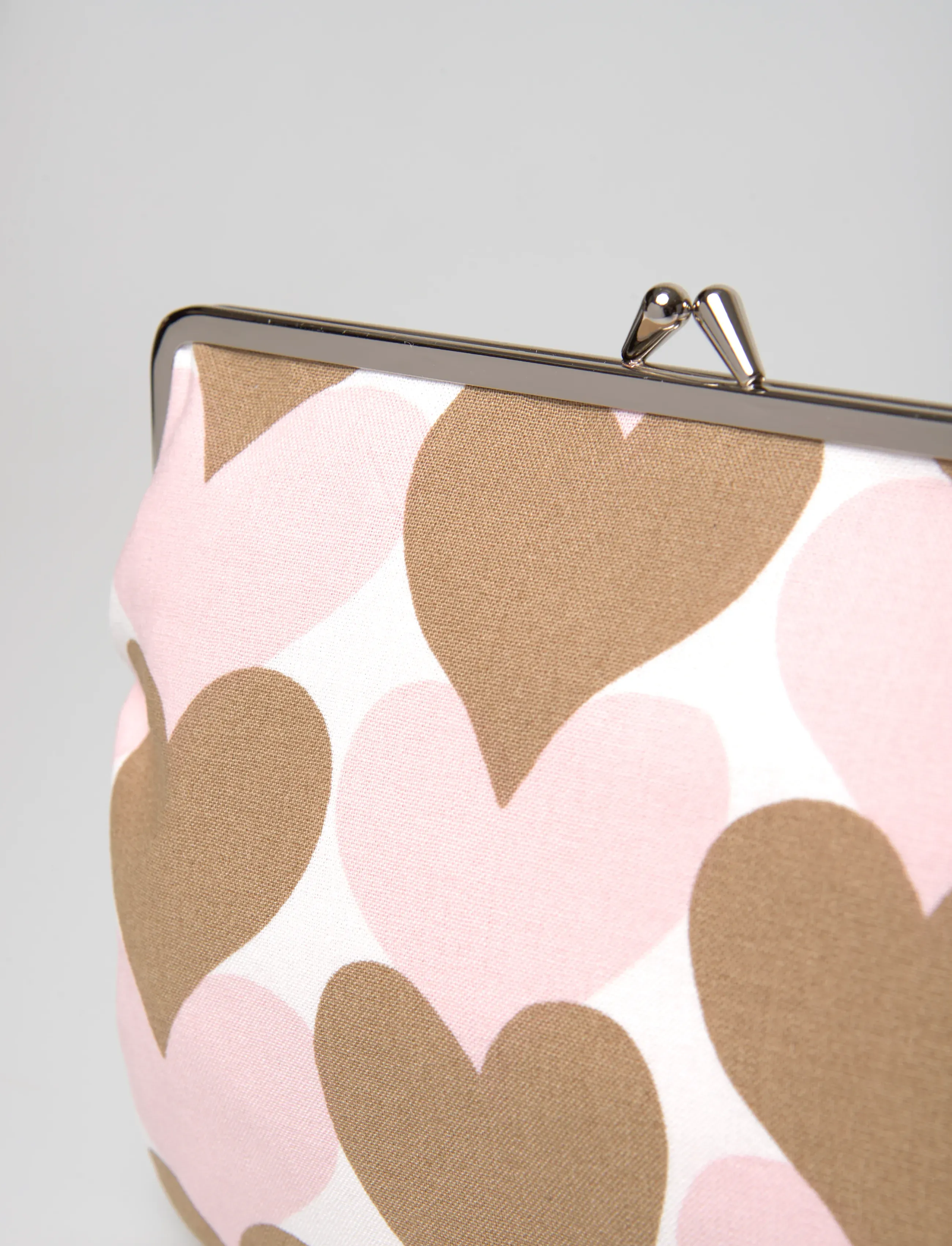 Marimekko - PIENET SYDÄMET PUOLIKASC.PURSE - white, lt.brown, pink - 4