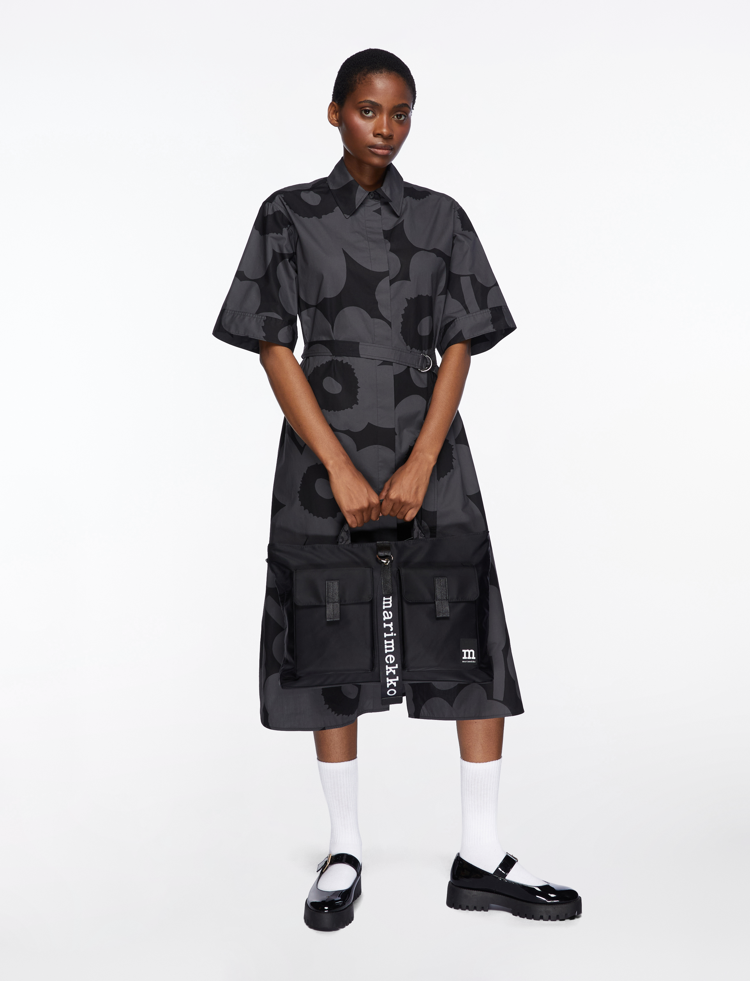 Marimekko - EVERYTHING MESSENGER SOLID - festtøj til outletpriser - black - 2
