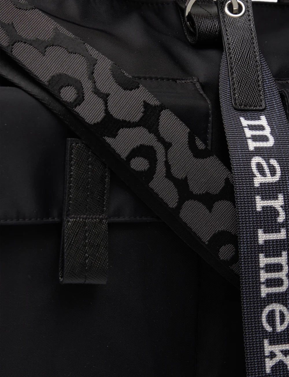EVERYTHING MESSENGER SOLID