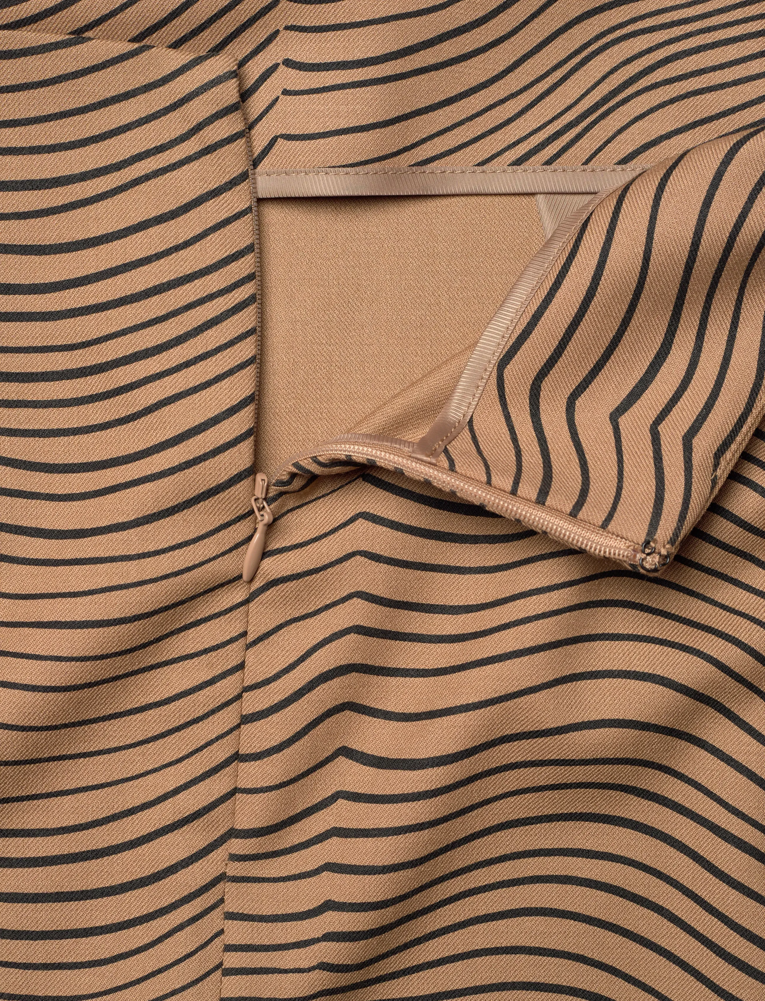 Marimekko - TASISMI NÄKKI - maxi röcke - black, brown - 3