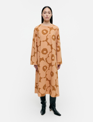 Marimekko - TROMPPI UNIKKO - sweatshirt dresses - beige, brown - 2