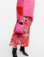 Marimekko - PILLOW MINI TAIFUUNI - ballīšu apģērbs par outlet cenām - pink - 4
